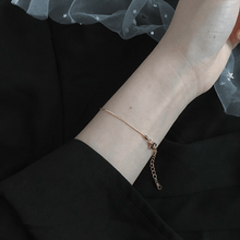 Load image into Gallery viewer, 925 Sterling Golden Silver Shinning Bracelet For Women With Simple Parttern
